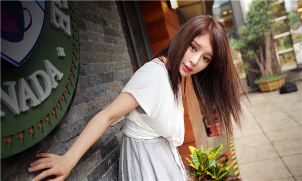 嵊泗想找一个女性生孩子给报酬-｛找个女人生孩子多少钱｝